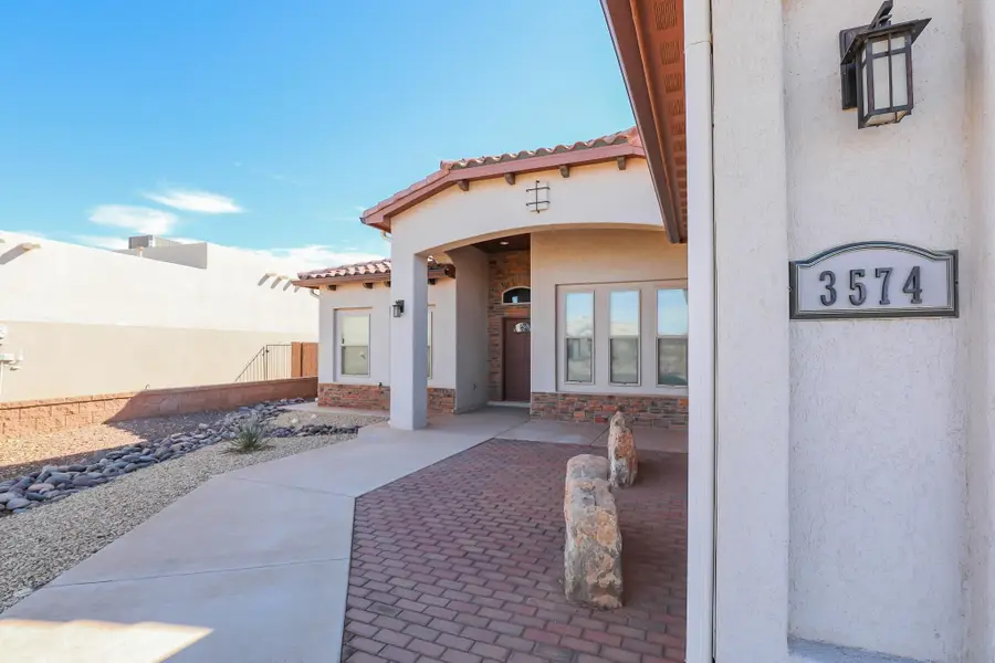 3574 Red Arroyo DR, Alamogordo, NM 88310 - #2