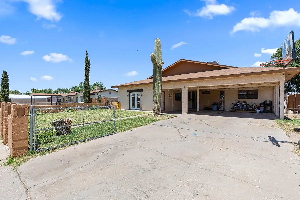 1413 Sixteenth ST, Alamogordo, NM 88310 - #1