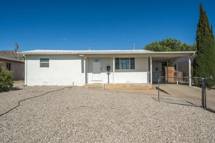 1008 College AVE, Alamogordo, NM 88310 - #2