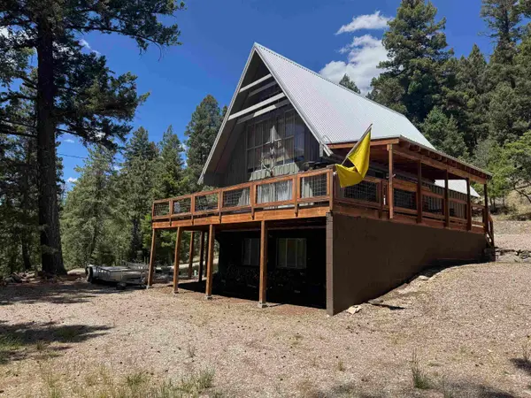 48 Waterfall Dr, Cloudcroft, NM 88317-0000