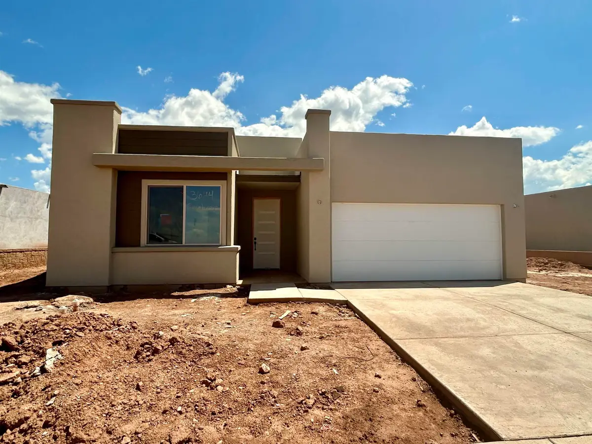 3644 Red Arroyo DR, Alamogordo, NM 88310 - #1
