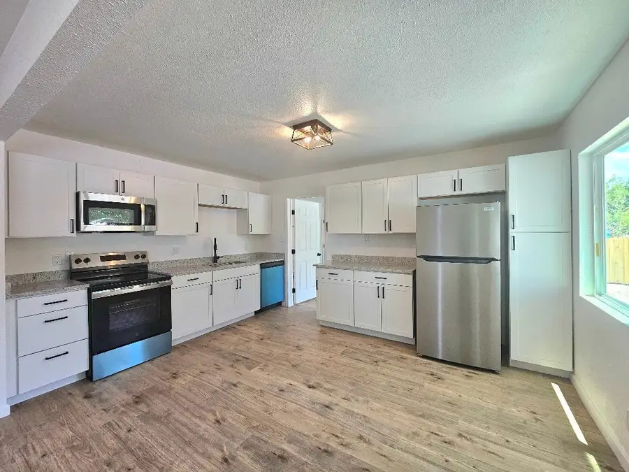 1603 Bellamah DR, Alamogordo, NM 88310 - #3