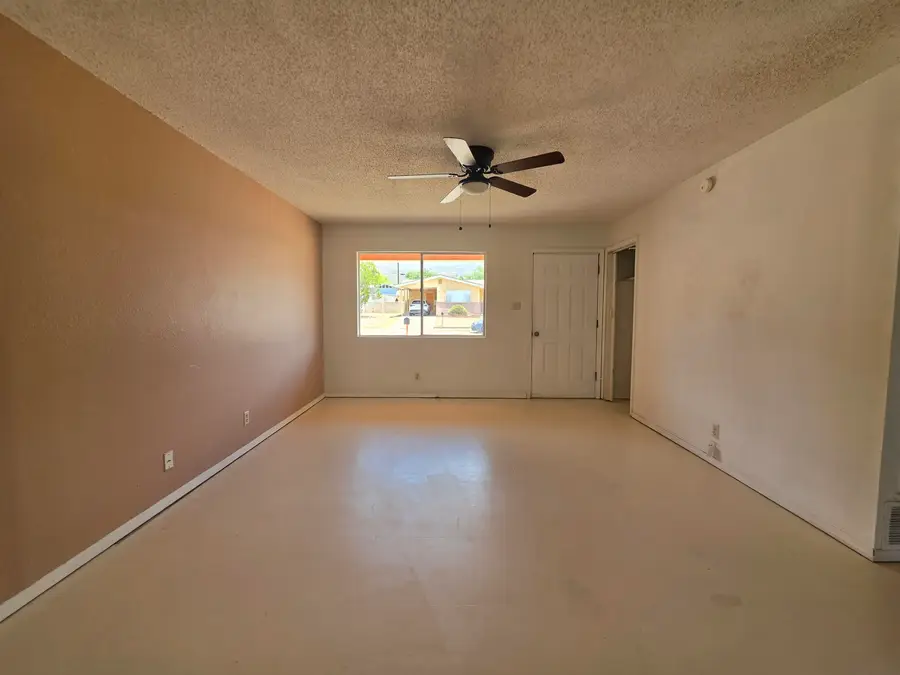 2405 Harvard AVE, Alamogordo, NM 88310 - #3