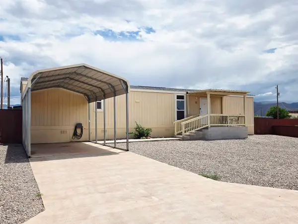 13 Running Indian Dr, Alamogordo, NM 88310