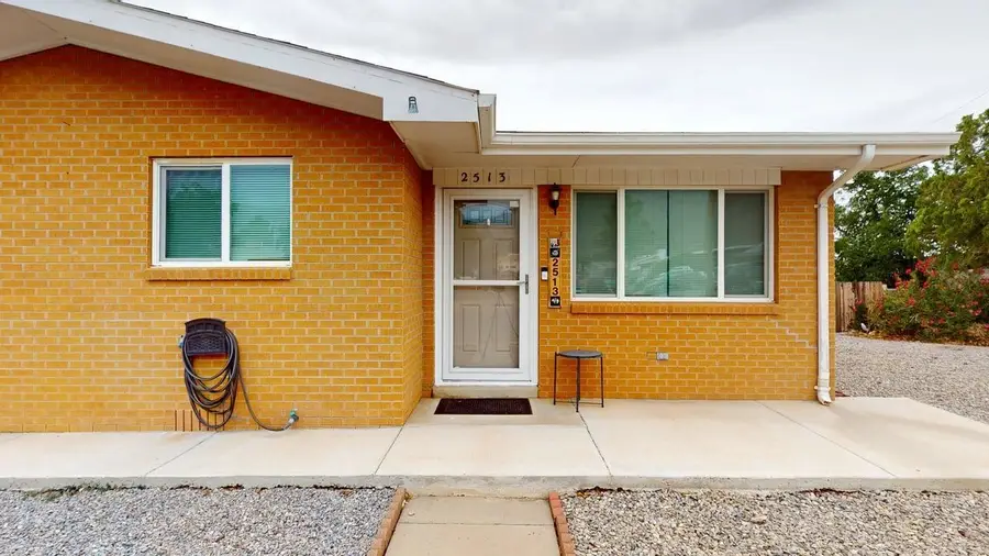 2513 Harvard AVE, Alamogordo, NM 88310 - #2