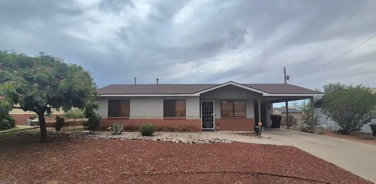 804 1/2 Azelia ST, Alamogordo, NM 88310 - #1