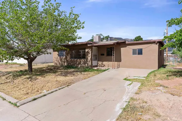 2406 Westminster AVE, Alamogordo, NM 88310
