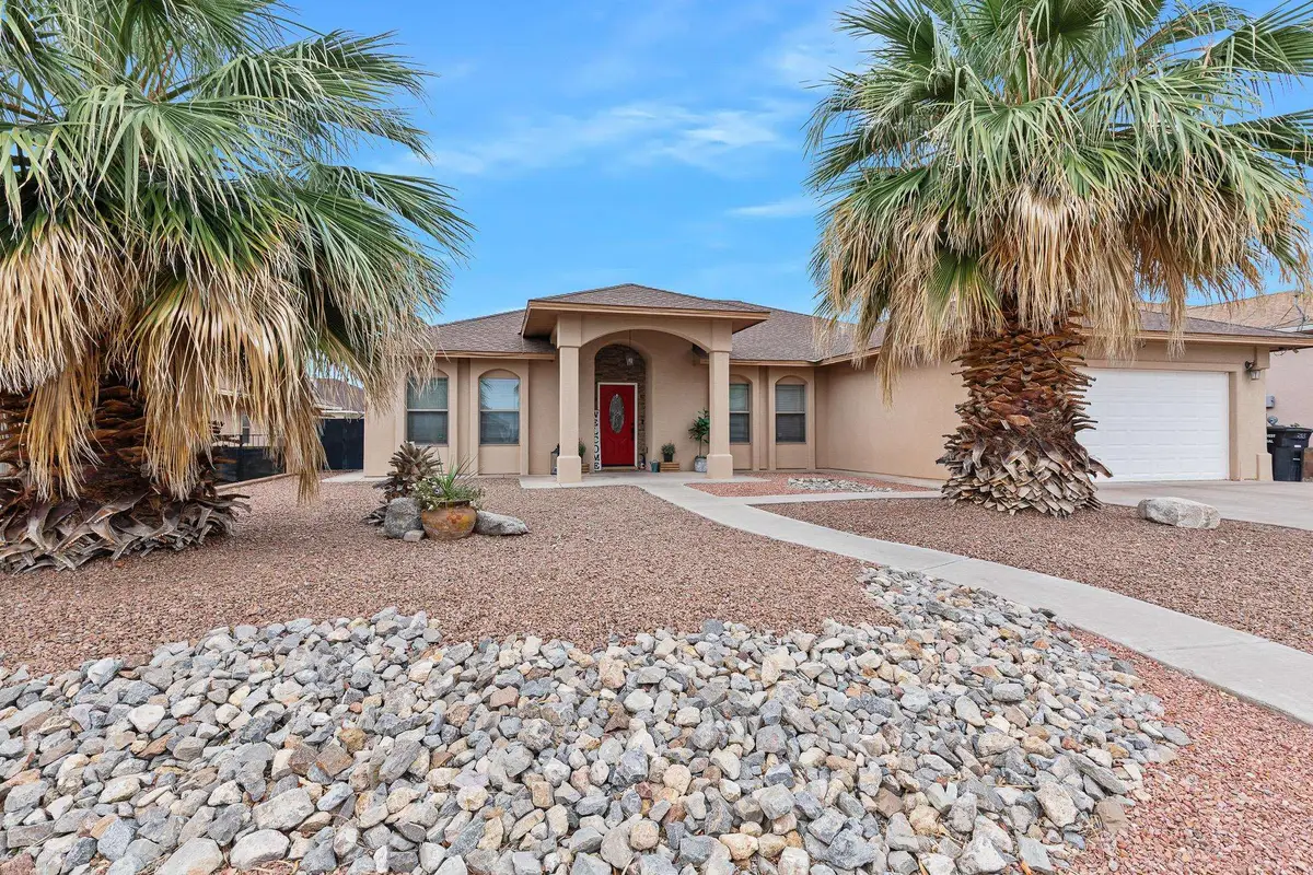 255 Bosque St, Alamogordo, NM 88310 - #1