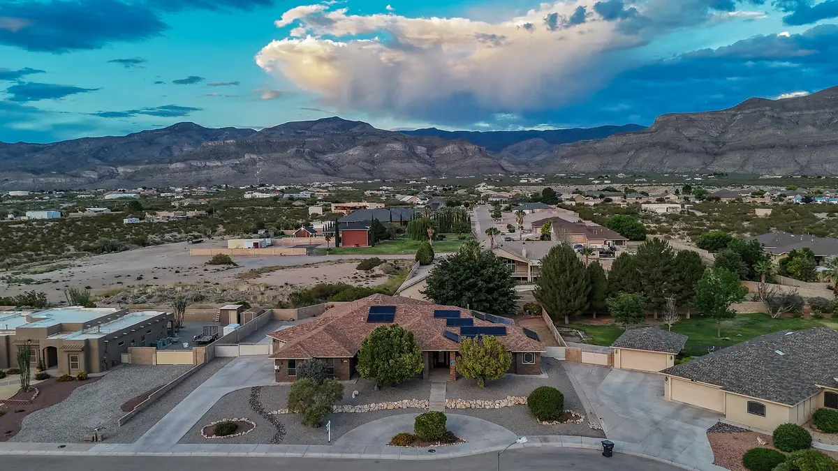 2097 Cielo Bonito, Alamogordo, NM 88310 - #1