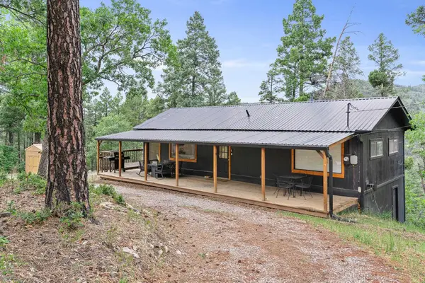 25 Henry Summit Dr, High Rolls Mountain Park, NM 88325