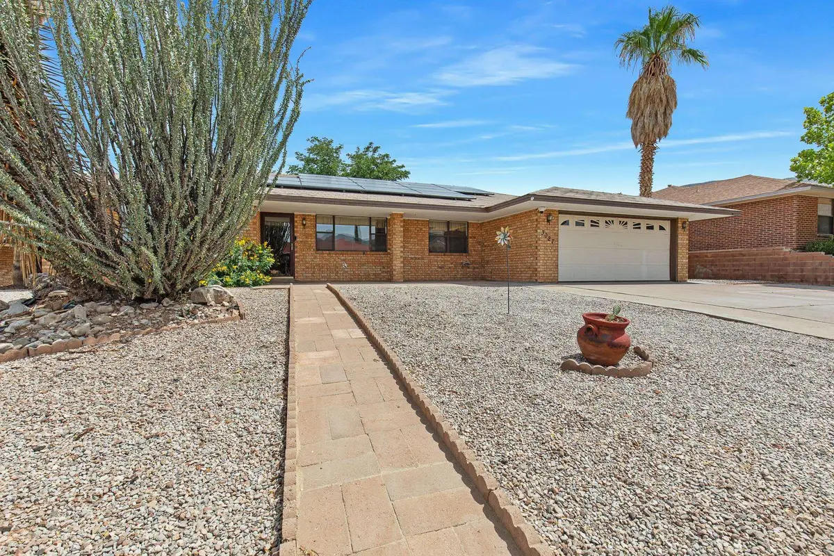 3027 Los Robles, Alamogordo, NM 88310 - #1