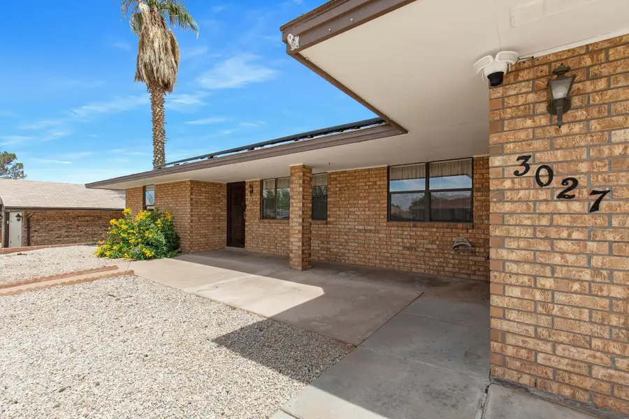 3027 Los Robles, Alamogordo, NM 88310 - #3