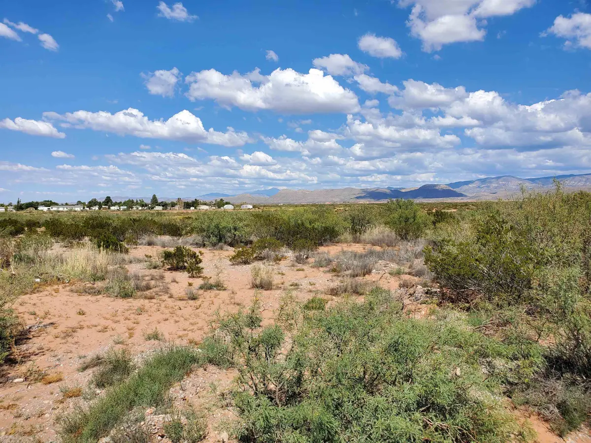 Nogal St, La Luz, NM 88337 - #1