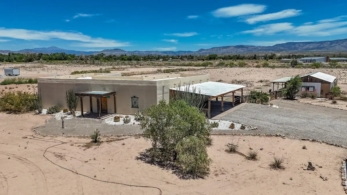 49 Radio Rd, Tularosa, NM 88352 - #1