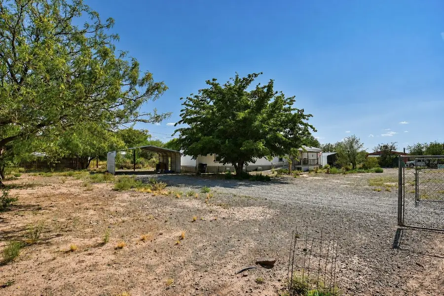 1609 W 8th ST, Tularosa, NM 88352 - #2