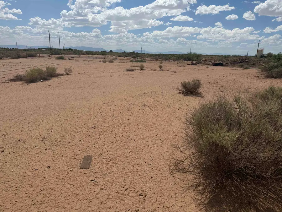 6 James Way, Alamogordo, NM 88310 - #2