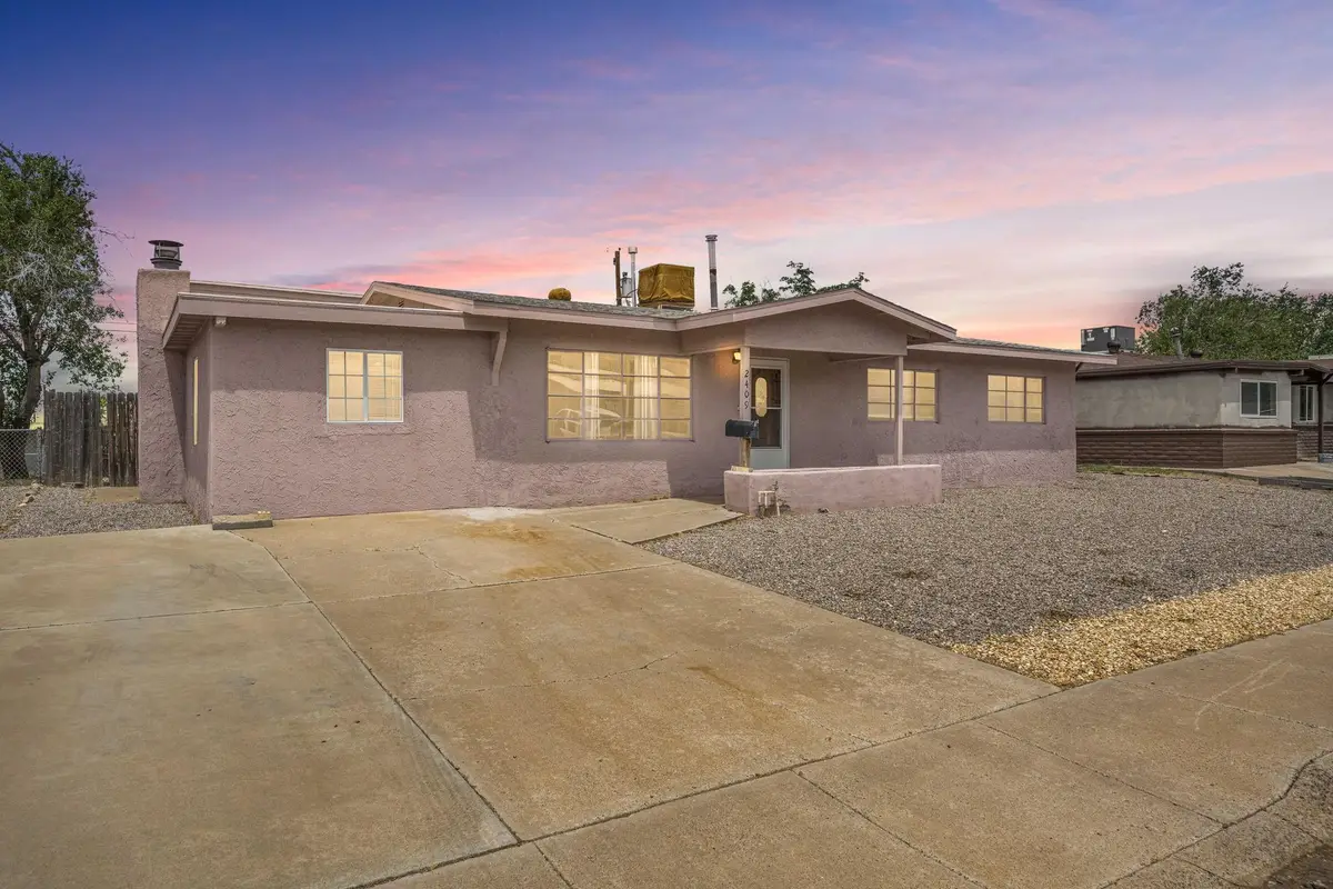 2409 Cambridge AVE, Alamogordo, NM 88310 - #1