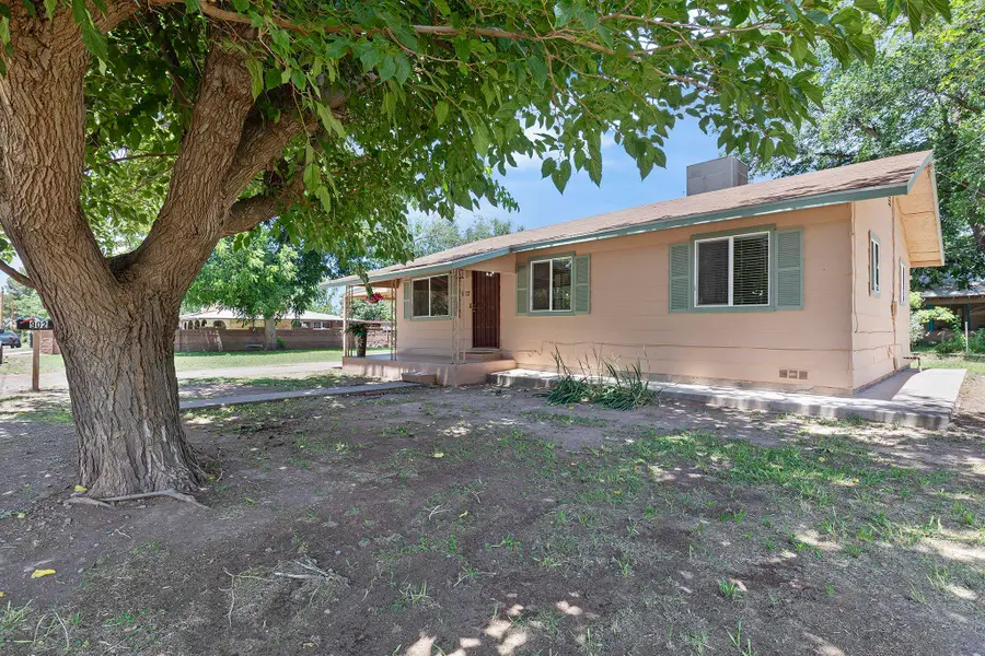 902 5th ST, Tularosa, NM 88352 - #2
