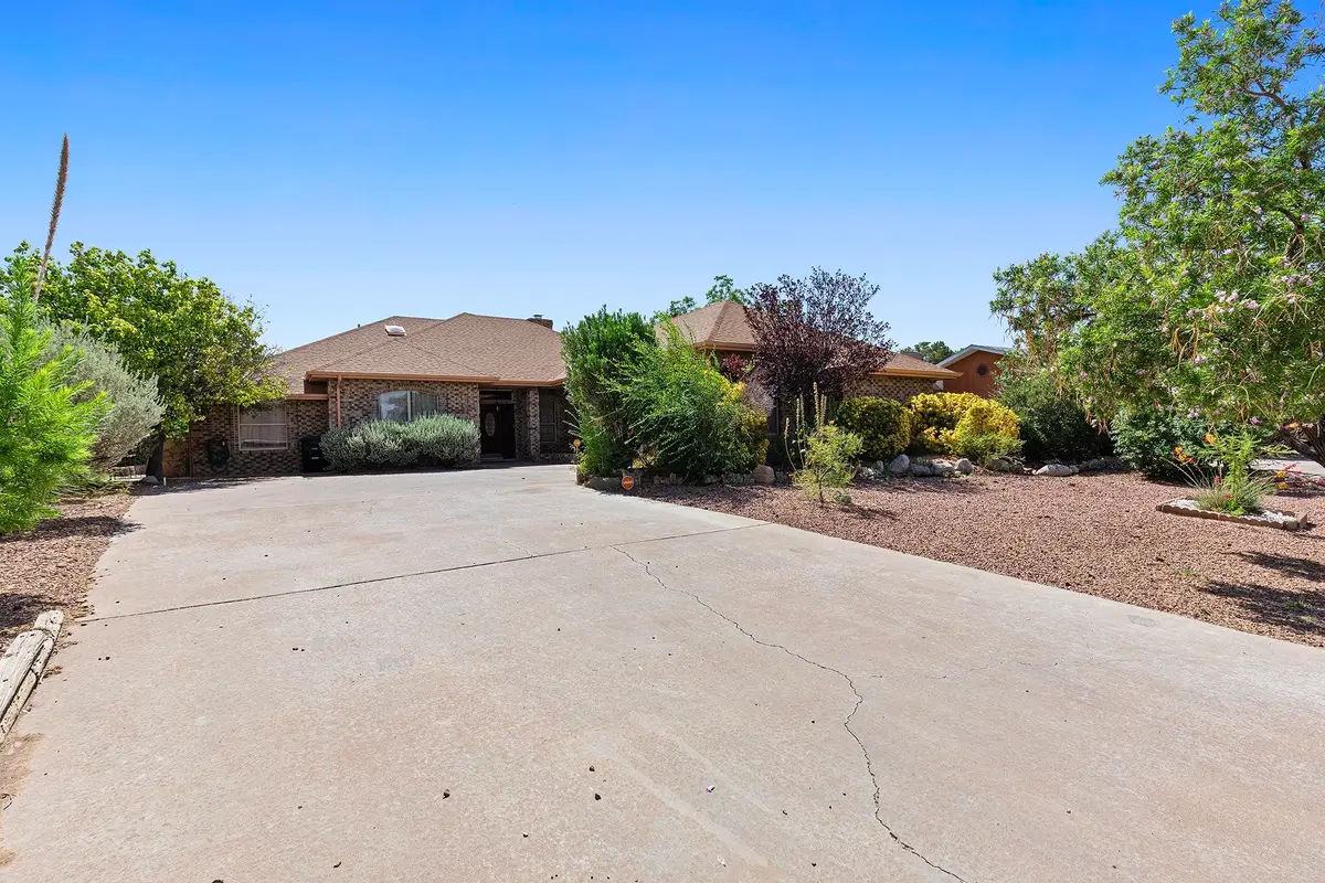 514 Eagle DR, Alamogordo, NM 88310 - #1