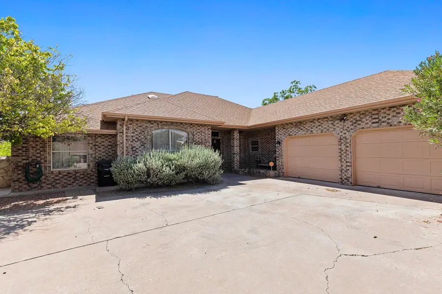 514 Eagle DR, Alamogordo, NM 88310 - #3