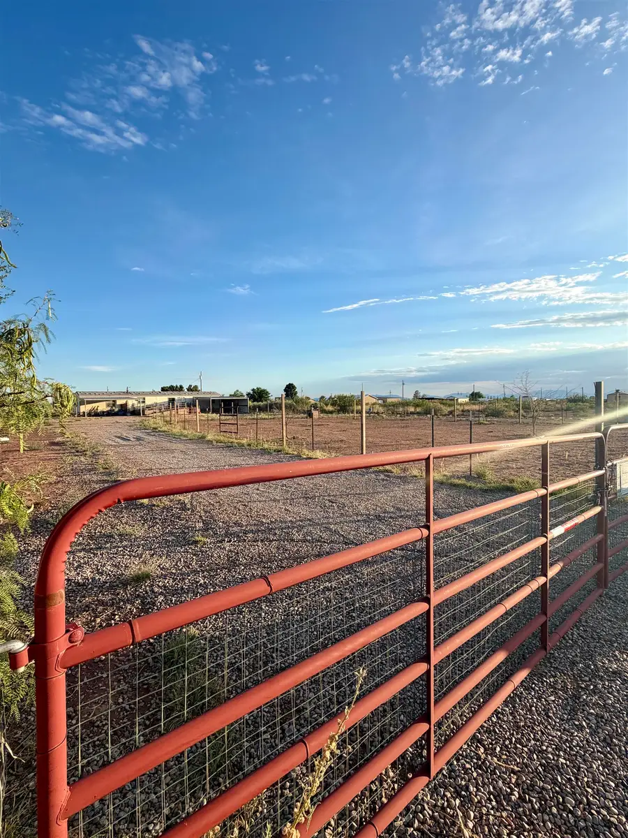 102 Desert DR, Tularosa, NM 88352 - #2