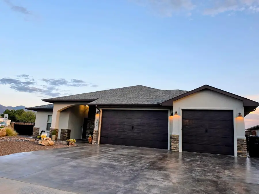 580 Montecito Drive, Alamogordo, NM 88310 - #3
