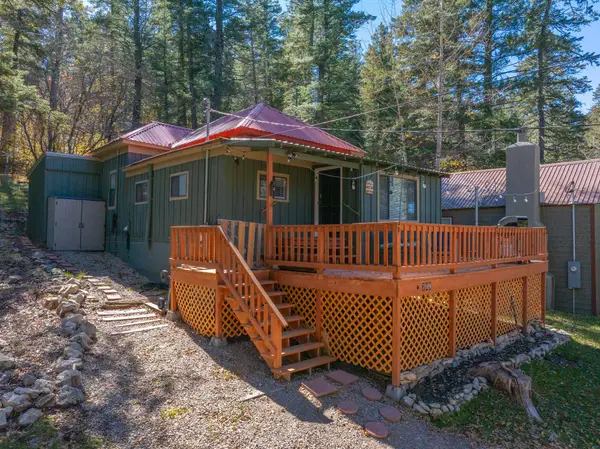 709 Grand Blvd, Cloudcroft, NM 88317-0000