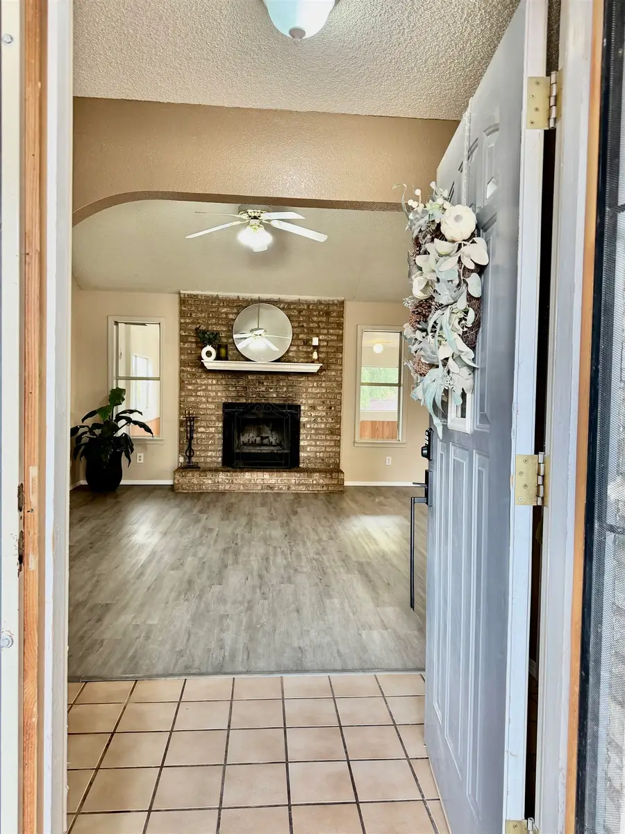 3127 Summer AVE, Alamogordo, NM 88310 - #3