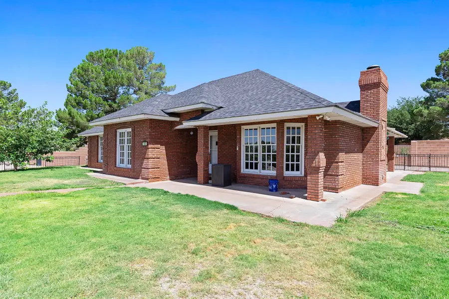 33 High Sierra DR, Alamogordo, NM 88310 - #2