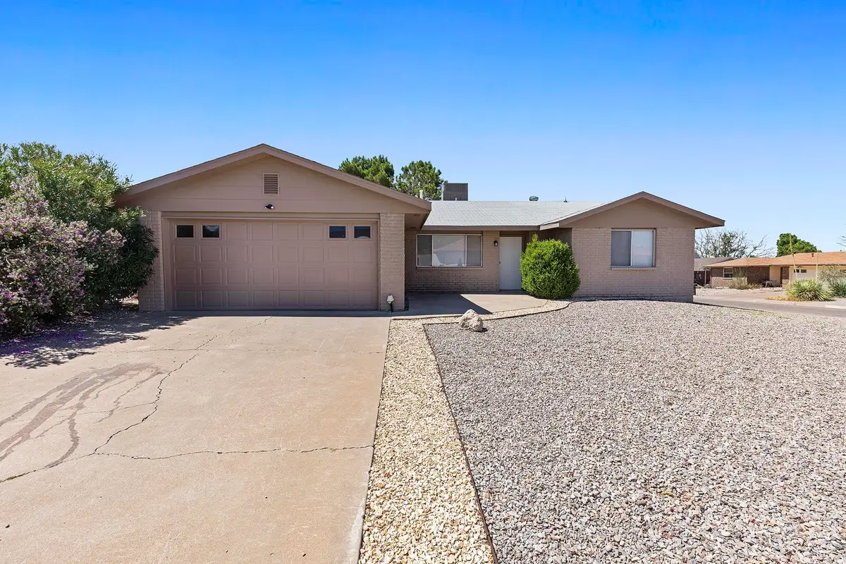 3002 Thunder RD, Alamogordo, NM 88310 - #1