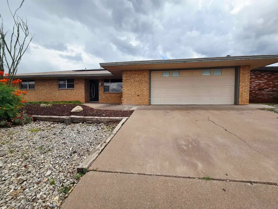 600 Sunnyside AVE, Alamogordo, NM 88310 - #2