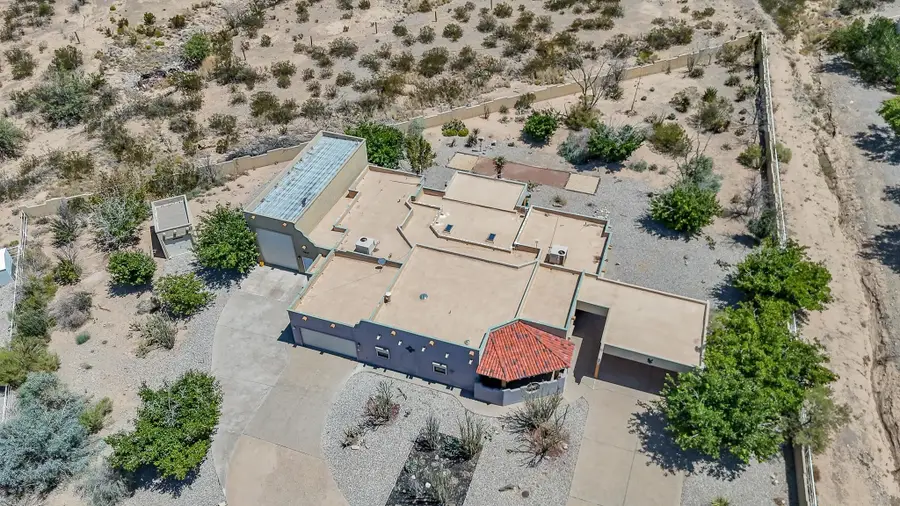27 Pueblo Trl, Alamogordo, NM 88310-9382 - #3