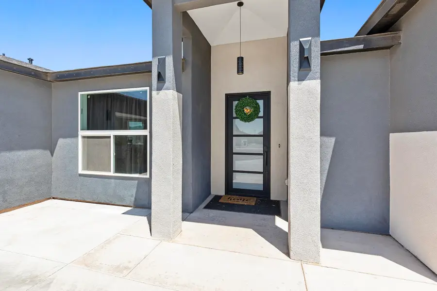389 Bandolier, Alamogordo, NM 88310 - #2