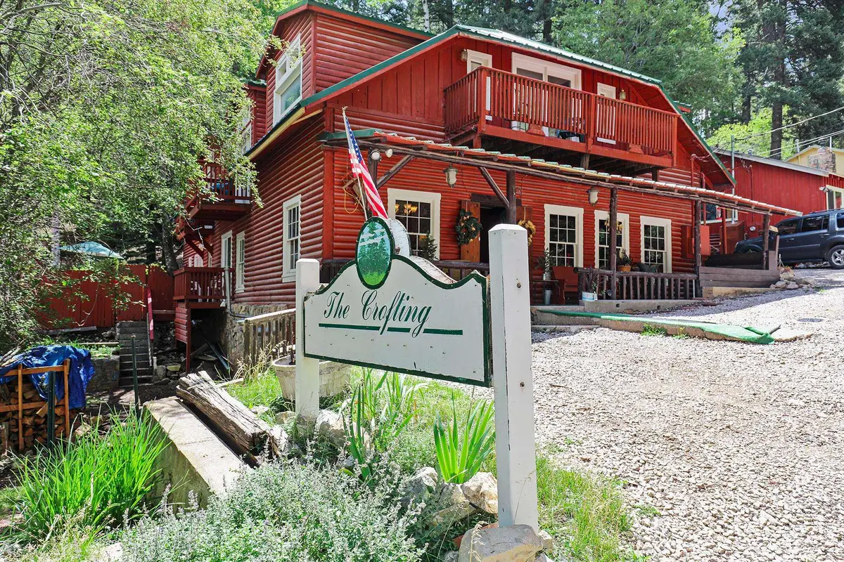 300 Swallow Pl, Cloudcroft, NM 88317 - #1