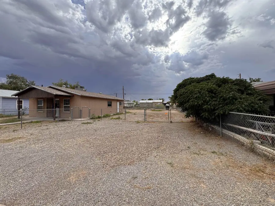1305 Filipino AVE, Alamogordo, NM 88310 - #2