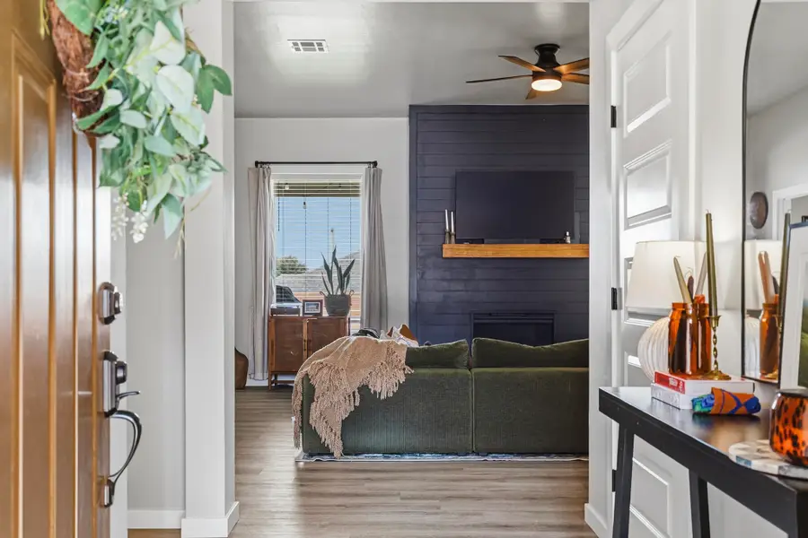 1008 La Puerta, Alamogordo, NM 88310 - #3