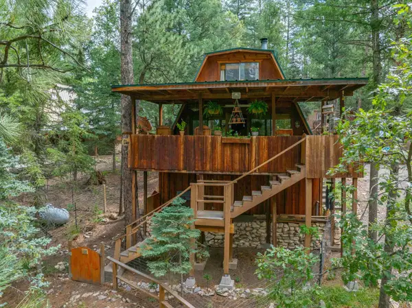 31 Mystery Path, Cloudcroft, NM 88317-0000