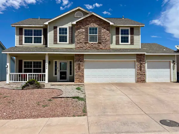 233 Dublin LN, Alamogordo, NM 88310