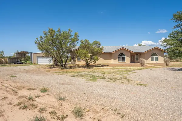 8 Abercrombie Ln, Tularosa, NM 88352