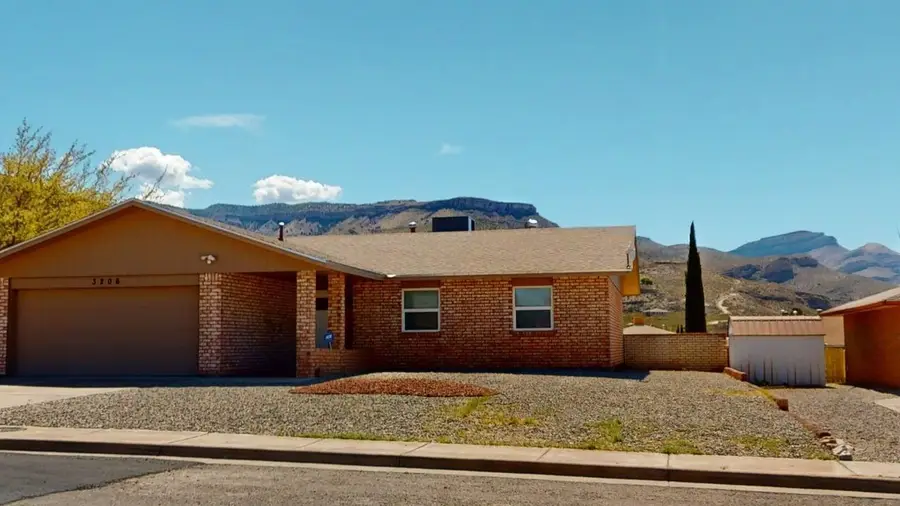 3206 Thunder RD, Alamogordo, NM 88310 - #3