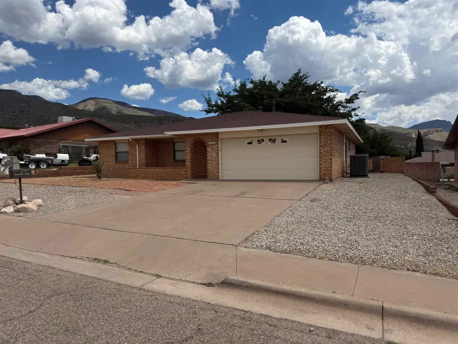 3208 Thunder RD, Alamogordo, NM 88310 - #2