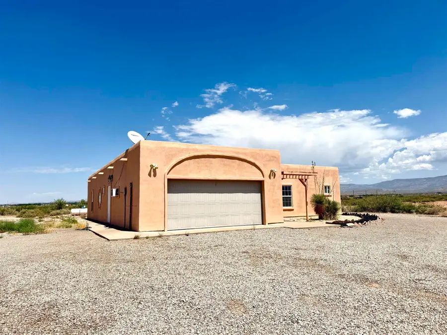 27 Gardner Rd, Tularosa, NM 88352 - #2