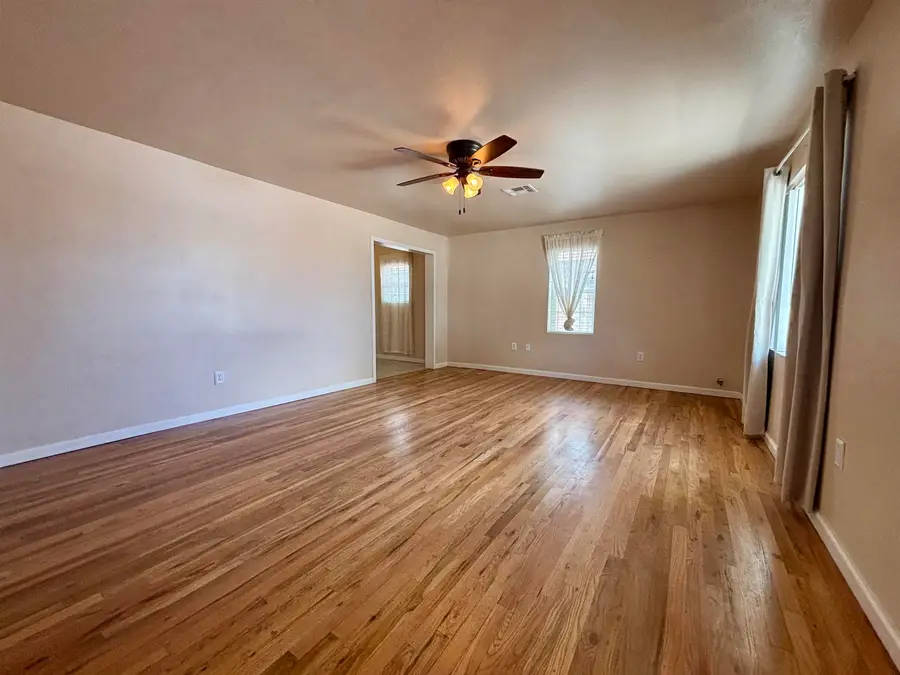 820 Eighth ST, Alamogordo, NM 88310 - #3