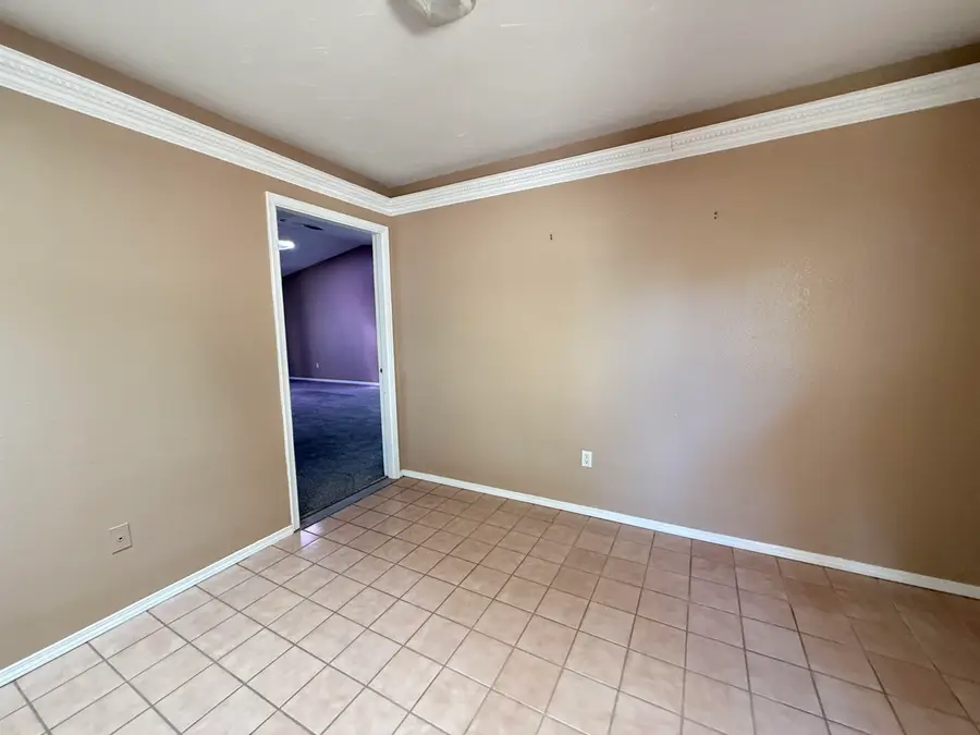 1389 Lindberg AVE, Alamogordo, NM 88310 - #2