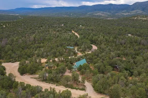 17 Stallion Ave, Timberon, NM 88350