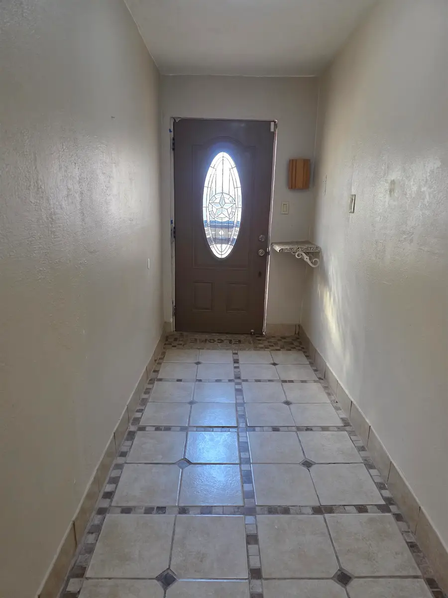 1303 McKinley AVE, Alamogordo, NM 88310-0000 - #2