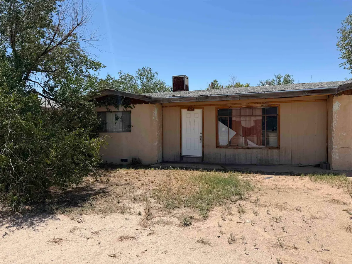 1203 Cuba AVE, Alamogordo, NM 88310 - #1
