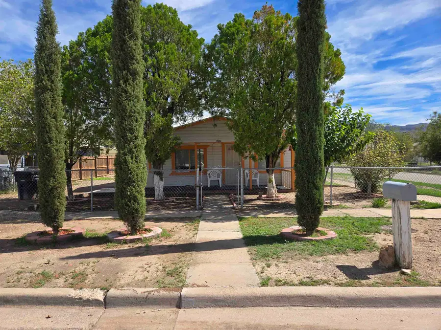 1500 Vermont AVE, Alamogordo, NM 88310 - #2