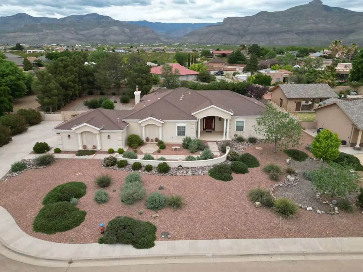 2227 Casa Bonita LN, Alamogordo, NM 88310 - #1
