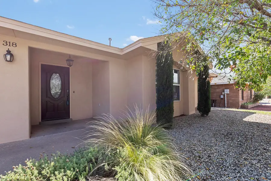 318 Yellowstone ST, Alamogordo, NM 88310 - #2